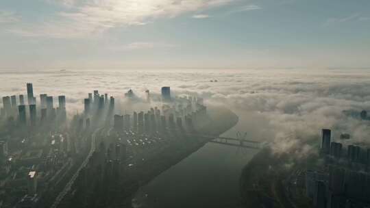 多段平流雾 城市航拍 大雾下的高楼大厦沈