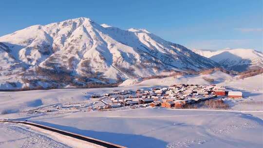 雪村阳光朝阳冬季新疆
