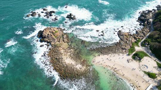 海南三亚蜈支洲岛码头航拍风景