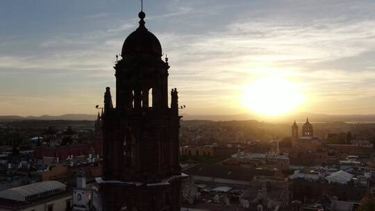 墨西哥圣米格尔夕阳剪影航拍