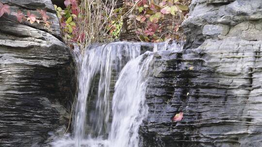 瀑布 小溪 秋景 水流 岩石