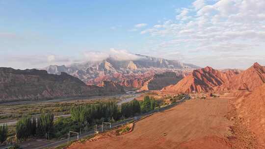 独库公路丹霞地貌航拍