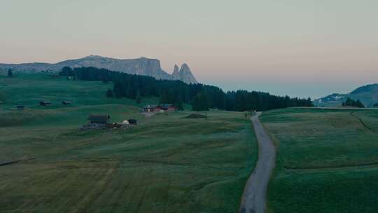 Drone， Alpe Di Siusi