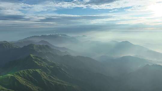 大气山峰森林航拍山川云海山脉壮丽山河风光