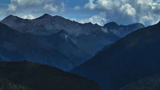 川西雪山航拍