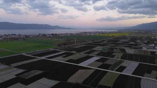 大理苍山洱海霞光土地