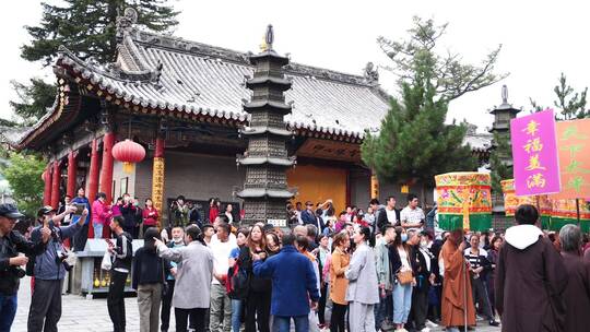 山西五台山黛螺顶禅院