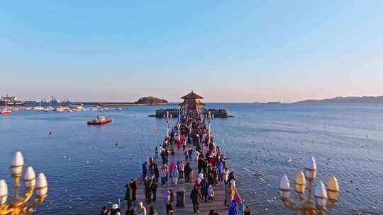 冬季青岛栈桥景区日落 黄昏