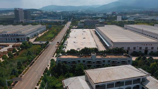 城市规划建设的云南昆明高新区汽车驾培学习视频素材模板下载