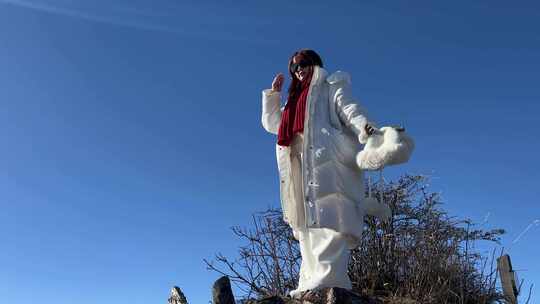 雪山旅游旅行