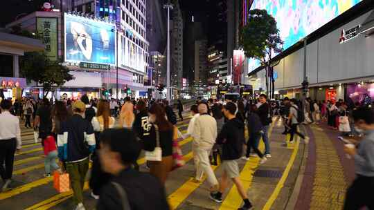 香港斑马线行人过马路红绿灯路口人行横道