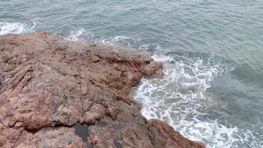 深圳海岸线-大梅沙礁石风起浪涌