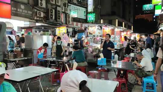 食品夜市的人