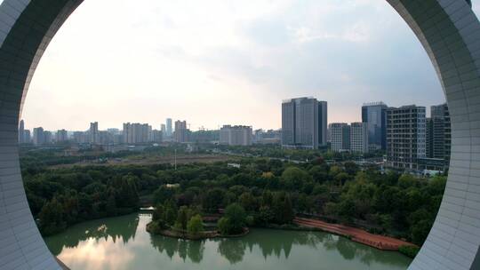 常州市紫荆公园 “时来运转”摩天轮视频素材模板下载