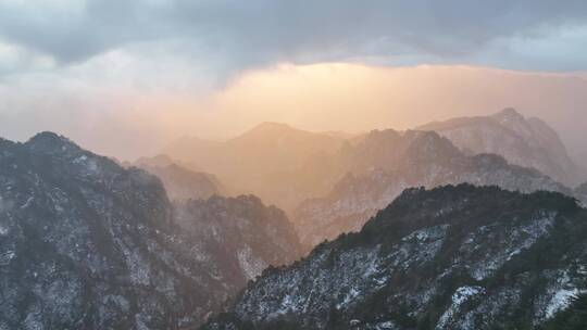 白云山雪景云海山峰航拍