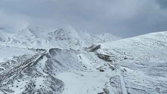 阿尼玛卿雪山