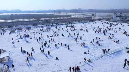 航拍枣庄白楼湾冰雪嘉年华