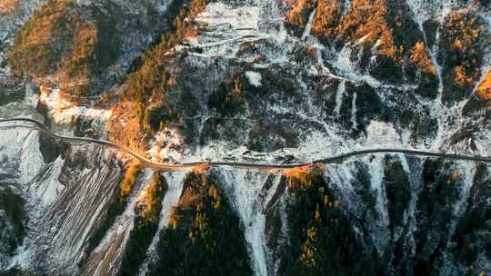 云南香格里拉雪山公路