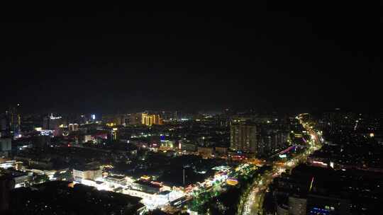 江苏连云港夜景步行街人流航拍