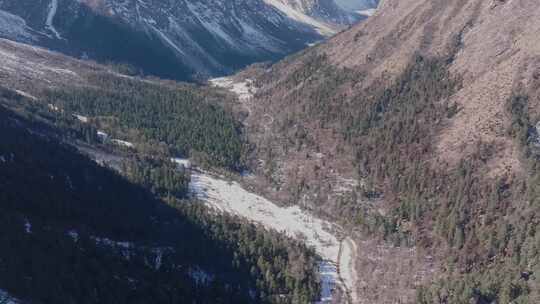 航拍冬天四川阿坝州毕棚沟景区雪景