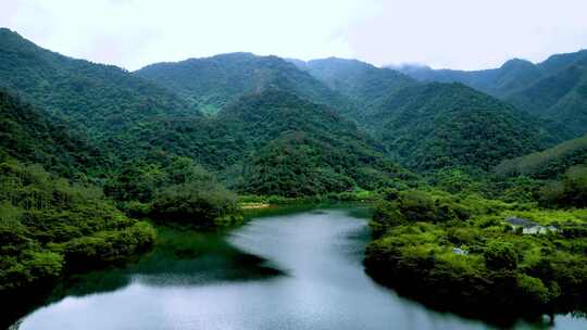 航拍清远清新区三坑镇九牛洞水库自然风景