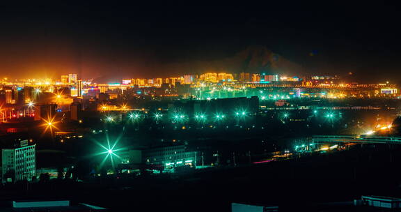 西藏拉萨堆龙工业园区车流夜景