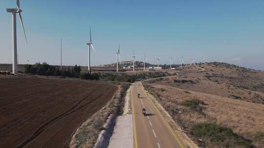 以色列吉尔博亚山上的风力涡轮机。下加利利，以色列美丽的自然，圣地，全景
