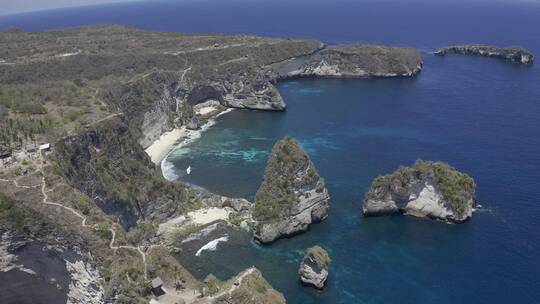 4K巴厘岛海岛佩妮达岛海浪航拍风光