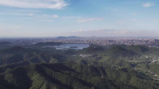 航拍杭州西湖风景区群山