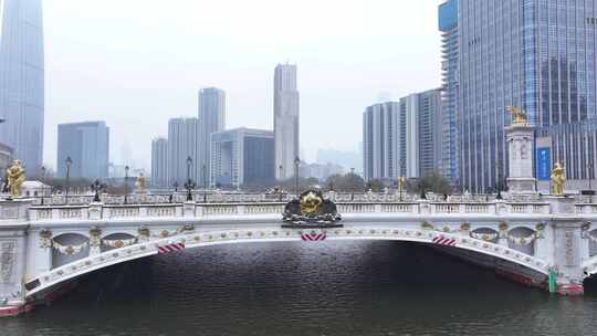 天津海河北安桥雪景航拍视频素材模板下载