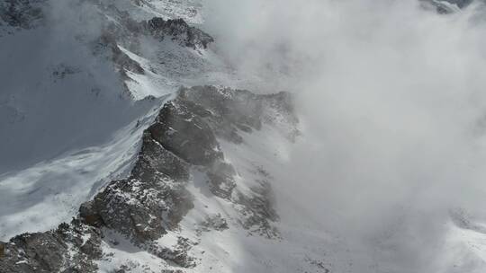 20221124四川阿坝达古冰川雪山4k航拍白天 _0528