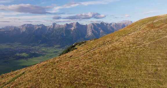 徒步旅行，人，山，山