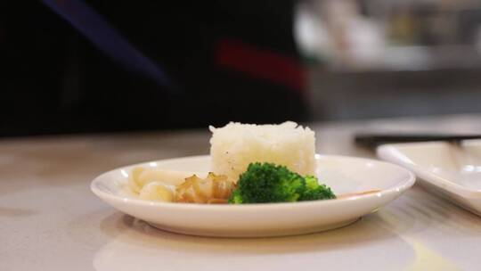米饭套餐美食制作过程实拍