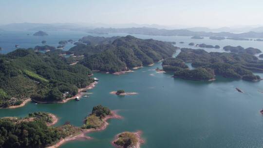 航拍千岛湖绿水青山自然风光