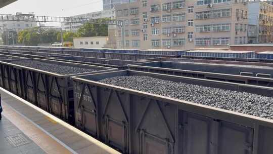 站台运输火车煤块视频素材模板下载