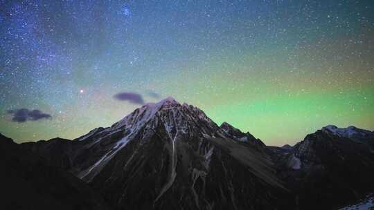 甘孜雅拉雪山星空银河视频素材模板下载