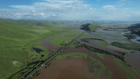 四川阿坝红原大草原白河航拍自然风光