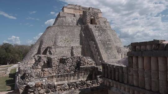 墨西哥奇琴伊察玛雅金字塔名胜地拍视频素材模板下载