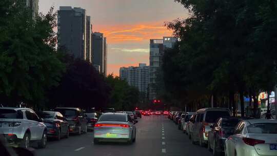 城市街道小区停车位行车