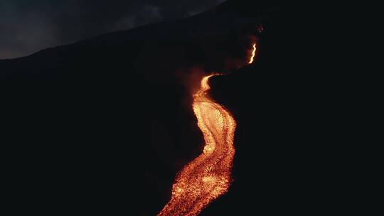 航拍冰岛活火山 岩浆涌动