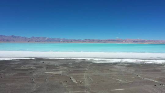 航拍西藏结晶了的扎布耶茶卡盐湖