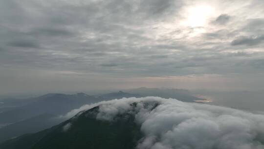 广东省深圳梧桐山云海航拍