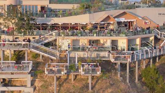 四川攀枝花市东华山山顶网红咖啡馆航拍