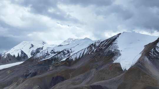 新疆雪山视频素材模板下载