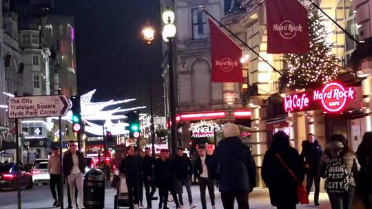 伦敦街头夜景