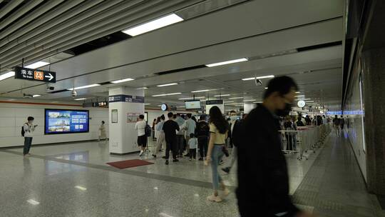 杭州疫情防控地铁人流拥堵场景视频素材模板下载