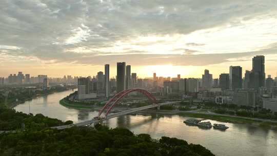 武汉汉江晴川桥落日夕阳城市风光延时