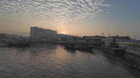 清晨的广东汕头海门镇渔港风光