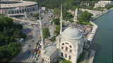 在多尔马巴奇清真寺和沃达丰公园周围旋转高清在线视频素材下载
