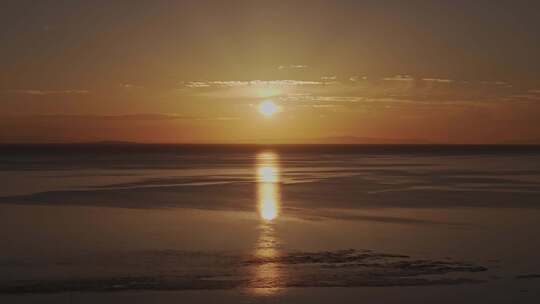 青海湖日出